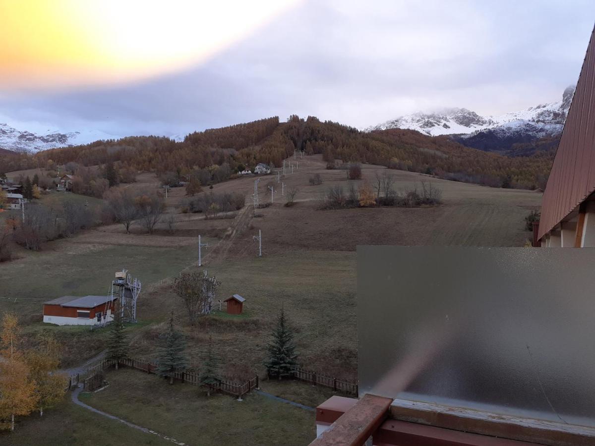 Appartement 2 Ch 40 M2 Au Pied Des Pistes De Ski Enchastrayes Εξωτερικό φωτογραφία